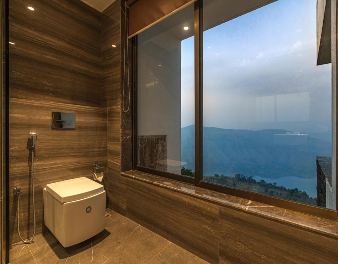 Saffronstays Aurelia, Panchgani - Balinese Villa With Breathtaking Valley Views Kültér fotó